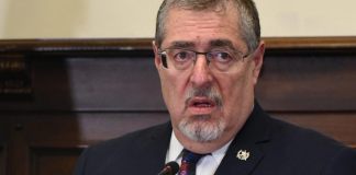 Arévalo señala posibles arbitrariedades en proceso para Fiscal General y espera resolución de impugnaciones.