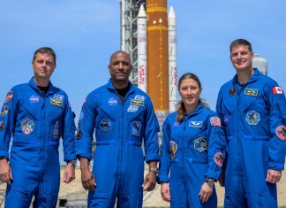 La misión Artemis II se encuentra en su fase final, con el reingreso de la cápsula a la atmósfera terrestre tras completar con éxito su recorrido alrededor de la Luna.