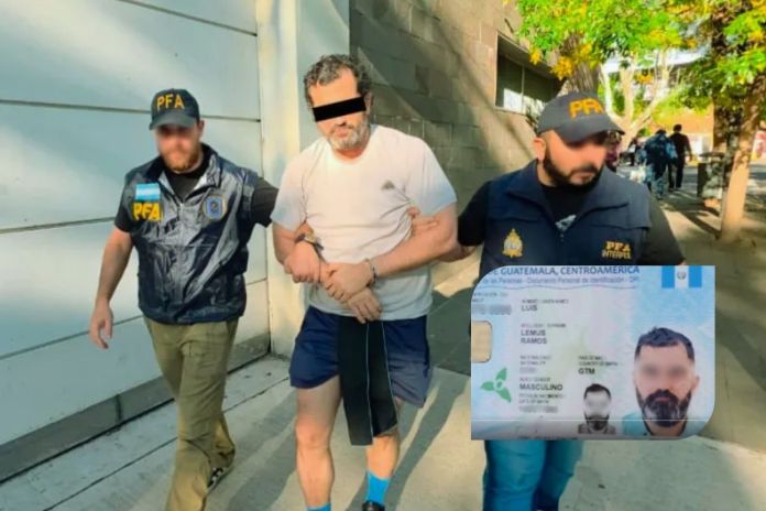 Contralmirante capturado con documentación guatemalteca falsa y vínculos de huachicol. Foto La Hora: RR.SS.