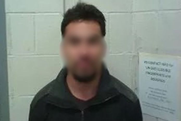 Guatemalteco detenido en EE. UU. por presuntamente estrangular y abandonar el cuerpo de su esposa