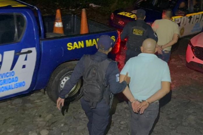 Artes LH (20) Mexicanos y guatemaltecos detenidos por desaparición de seis personas en San Marcos. Foto La Hora: PNC.