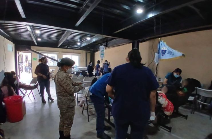 Más de 350 estudiantes fueron atendidos tras intoxicación. Foto La Hora: RR.SS.