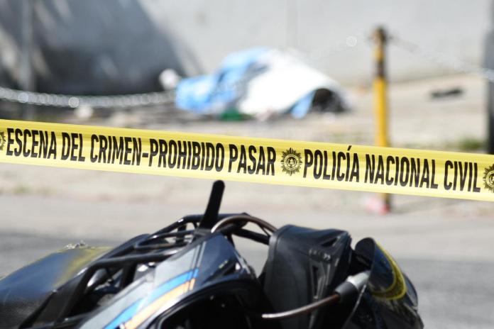 Ataque armadao en zona 4 capitalina. Foto La Hora: José Orozco.