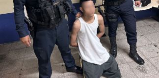 Alias "Violento" capturado cuando presuntamente planificaba un ataque armado. Foto La Hora: PNC