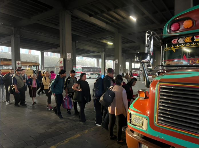 Cenma presenta alta afluencia de personas y verificaciones de alcoholemia por viajes de Semana Santa.