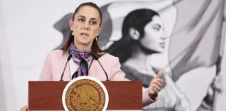 La presidenta de México, Claudia Sheinbaum, habla durante una rueda de prensa este jueves en el Palacio Nacional de la Ciudad de México (México). Foto: La Hora/ EFE