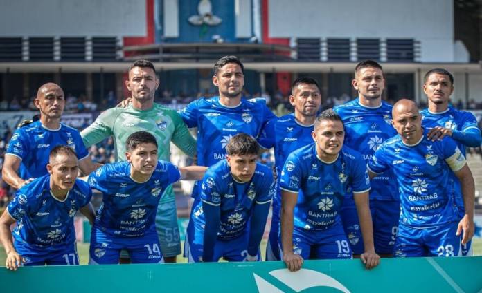 Cobán Imperial venció por un marcador de 2-0 a Mixco en el partido de ida de los cuartos de final del Torneo Clausura 2026.