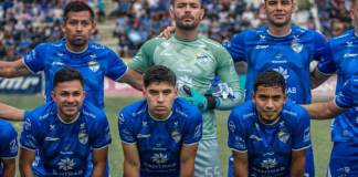 Tomás Casas y Víctor Ayala, portero titular y suplente de Cobán, se lesionaron durante el partido contra Achuapa, por lo que un jugador de campo tuvo que ponerse los guantes y defender el arco por más de 70 minutos.