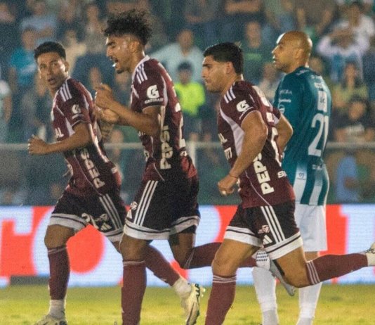 Comunicaciones, en su visita al Estadio Pensativo, cayó 3-2 ante Antigua GFC en la ida de los cuartos de final del Torneo Clausura 2026.