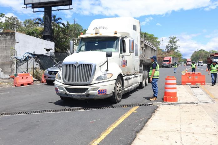 ¿Cuándo termina la restricción al transporte pesado en Semana Santa?. Foto La Hora: CIV.