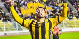 El delantero guatemalteco Darwin Lom anotó dos goles en la victoria de The Strongest por 3 a 2 ante el San Antonio Bulo Bulo.