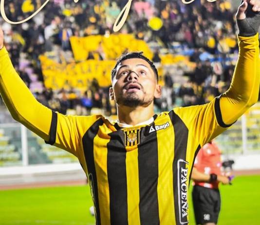 El delantero guatemalteco Darwin Lom anotó dos goles en la victoria de The Strongest por 3 a 2 ante el San Antonio Bulo Bulo.