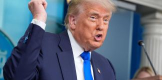 El presidente de los Estados Unidos, Donald Trump, reveló una solicitud de tregua por parte de Irán bajo condiciones estrictas. Foto La Hora: EFE