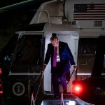 El presidente de Estados Unidos, Donald Trump, afirmó este sábado que ya ha comenzado el "proceso de limpieza" de minas en el estrecho de Ormuz.