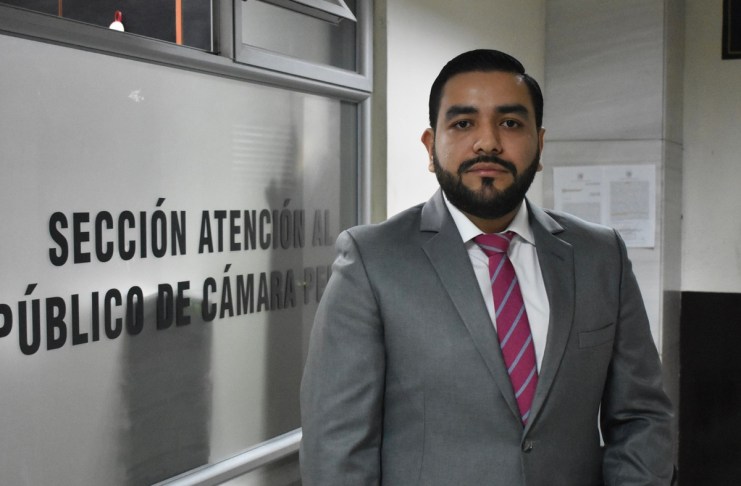 El fiscal anticorrupción Eduardo Pantaleón libra la última batalla en el terreno judicial para defender su inocencia en un caso señalado de criminalización. Foto La Hora: José Orozco.
