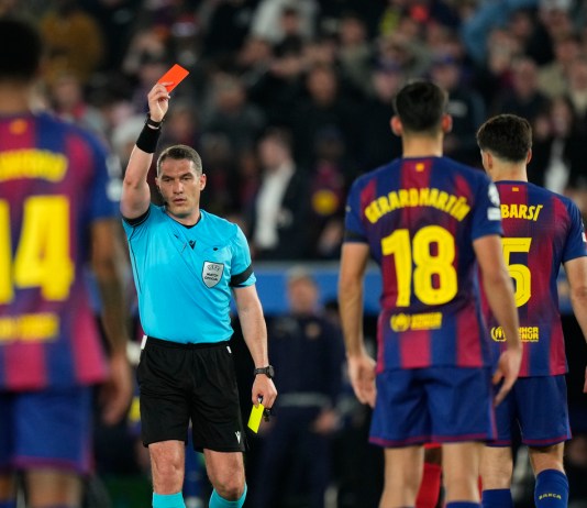 El FC Barcelona emitió un comunicado oficial en el que informó la presentación de una queja formal ante la UEFA tras lo ocurrido en el partido frente al Atlético de Madrid..