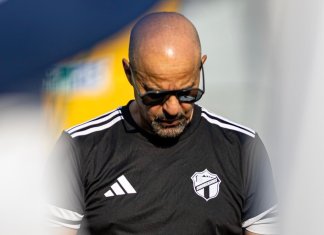 El "Fantasma" Figueroa, luego del empate entre Comunicaciones y Xelajú MC, puso en duda su continuidad con los cremas.