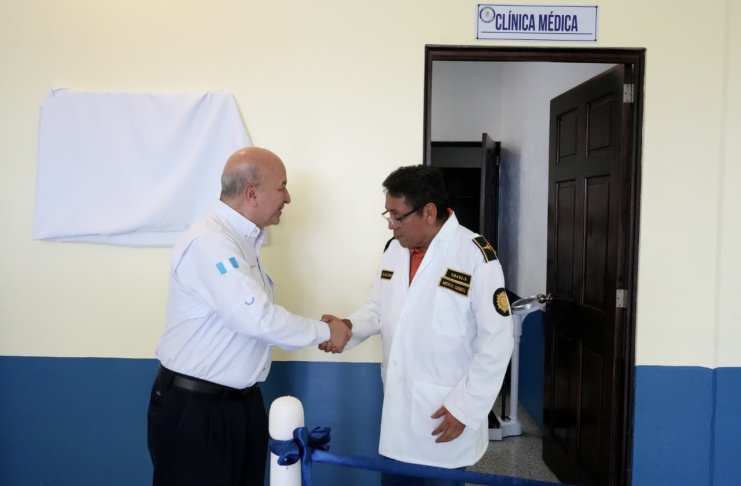 Clínica medica de Retalhuleu es nombrada en honor a agente de la PNC caído en ataques del Barrio 18.