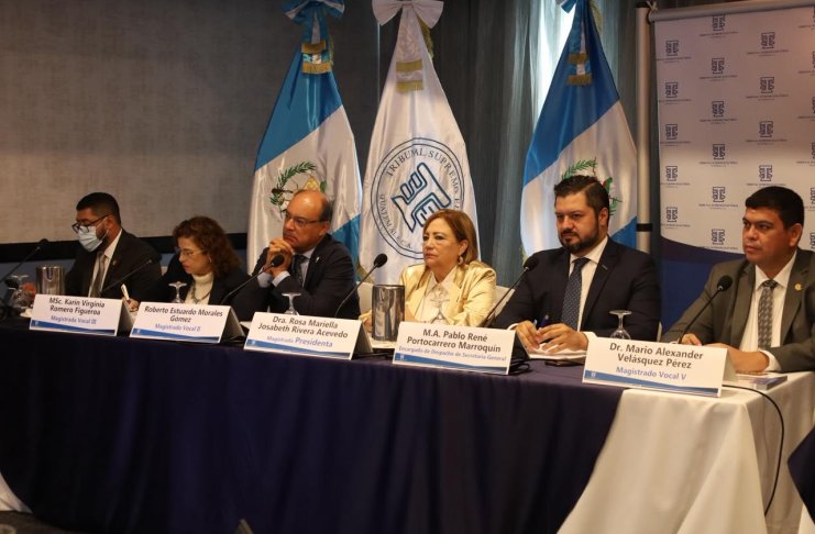 El avance de los comités proformación en las adhesiones generó debate en la reunión del TSE y partidos políticos.