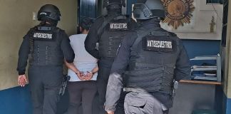 Imagen de referencia de operativo en contra de la banda criminal Imitadores de Secuestros. Foto La Hora: PNC