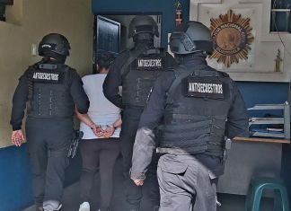 Imagen de referencia de operativo en contra de la banda criminal Imitadores de Secuestros. Foto La Hora: PNC