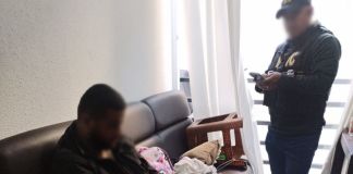 Las fuerzas de seguridad lo detuvieron en un edificio de apartamentos de la zona 1, informó el MP. Foto La Hora: MP