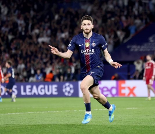 El PSG, con goles de Doué y Kvaratskhelia, venció 2-0 al Liverpool en el partido de ida de los cuartos de final de la Champions League.