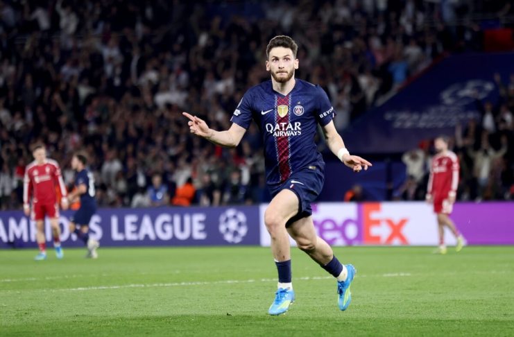 El PSG, con goles de Doué y Kvaratskhelia, venció 2-0 al Liverpool en el partido de ida de los cuartos de final de la Champions League.