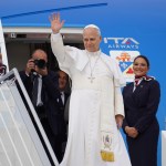 León XIV afirma que Dios está con “los humildes” tras críticas de Donald Trump.