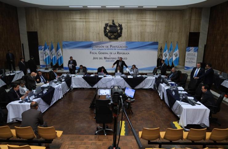 Comisión de Postulación para Fiscal General en el primer día de entrevistas a candidatos para el cargo. Foto La Hora: Daniel Ramírez