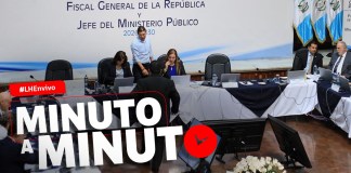 Postuladores votan a viva voz por cada uno de los candidatos a Fiscal General. Arte La Hora: Roberto Altán.