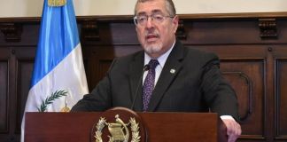 El presidente Bernardo Arévalo descartó toda posibilidad de elegir a Consuelo Porras como Fiscal General pese a que sea incluida en la nómina por la postuladora. Foto La Hora: José Orozco