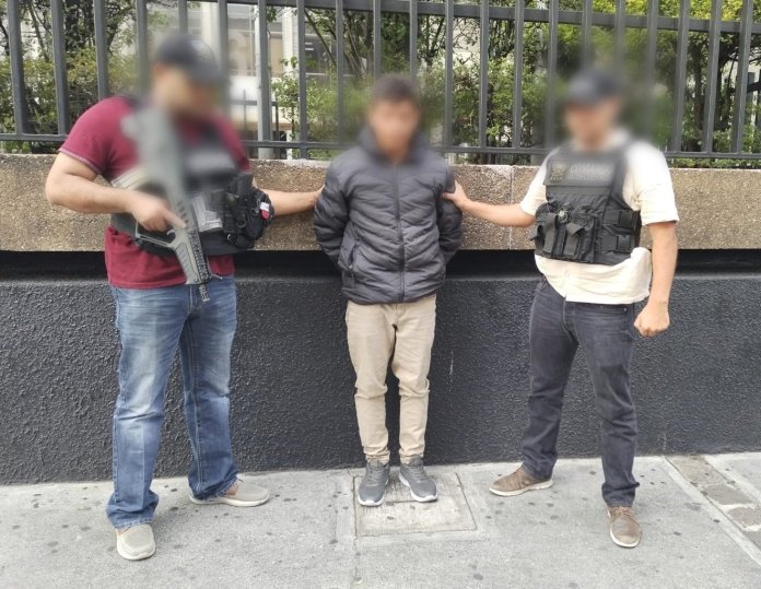 Presunto de integrante de estructura criminal que se hacia pasar por el Cartel Jalisco Nuevo Generacion