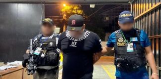 Presunto motoladron vinculado a asaltos en Pamplona. Foto La Hora: PNC