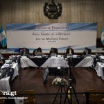Primer día en que la Comisión de Postulación de Fiscal General califica cada uno de los 48 expedientes. Foto La Hora. Daniel Ramírez