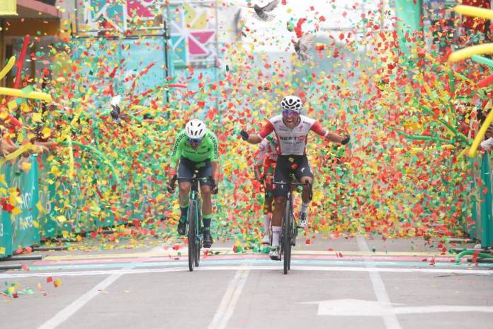 César David Guavita, del equipo Movistar Best PC, ganó la segunda etapa de la Vuelta Bantrab 2026 con un tiempo de 3 horas 12 minutos y 48 segundos.