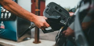 Subsidio a combustibles MEM fija precios de referencia y desde este martes se aplica en las gasolineras