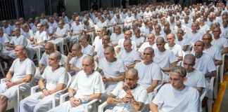 Supuestos cabecillas de la MS-13 en audiencia única en El Salvador. Foto La Hora: Fiscalía General de la República El Salvador