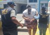 Mujer que realizaba compras con tarjetas de crédito y débito robadas es detenida en El Progreso. Foto La Hora: PNC.