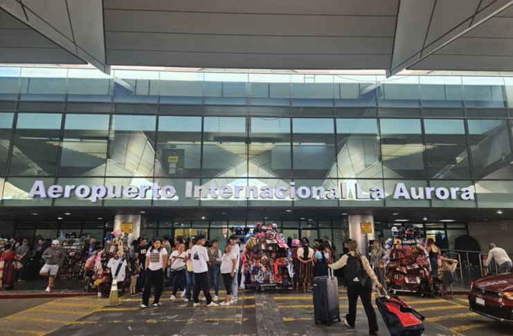 Toma en cuenta el cierre de este carril, si vas a ir al Aeropuerto La Aurora esta semana