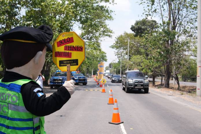 Transito Más de 80 accidente viales se han registrado del Domingo de Ramos al Miércoles Santo. Foto La Hora: Trántio-PNC.
