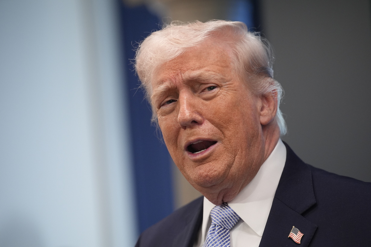 Trump anuncia alto el fuego de 1