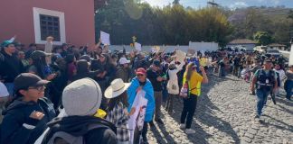 El 8 de abril se celebró en el hotel el proceso de reelección de rector de la Usac y los universitarios se manifestaron en contra. Foto La Hora: Daniel Ramírez