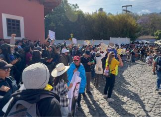 El 8 de abril se celebró en el hotel el proceso de reelección de rector de la Usac y los universitarios se manifestaron en contra. Foto La Hora: Daniel Ramírez