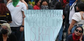 Estudiantes de la Universidad San Carlos de Guatemala mantienen protestas en las afueras del campus central de esa casa de estudios en contra del "fraude" de Walter Mazariegos. Foto La Hora: José Orozco.