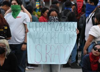 Estudiantes de la Universidad San Carlos de Guatemala mantienen protestas en las afueras del campus central de esa casa de estudios en contra del "fraude" de Walter Mazariegos. Foto La Hora: José Orozco.