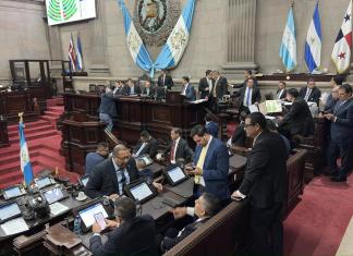 Los diputados aprueban reformas al Código Penal para aumentar las condenas a prisión por abuso sexual a menores de edad. Foto: La Hora / José Orozco