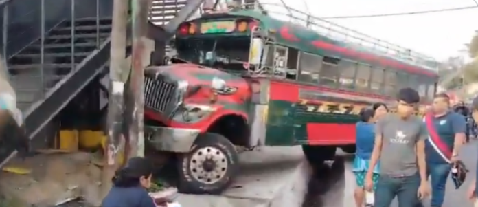 La Dirección General de Transportes (DGT) se pronunció por el incidente de tránsito registrado en el kilómetro 17 de la ruta al Pacífico, en jurisdicción de Villa Nueva.