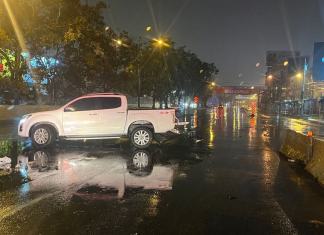Una serie de accidentes se registraron durante la madrugada de este domingo a consecuencia de la lluvia que amenaza con continuar. Foto La Hora: Bomberos Voluntarios