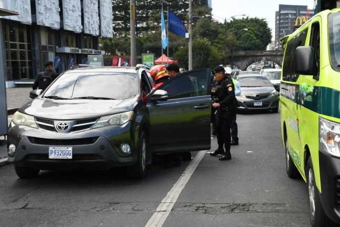 ataque armado Se registra ataque armado en la 7ª avenida y 22 calle, zona 1 de la ciudad de Guatemala.